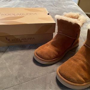Kookaburra by Ugg mini boot